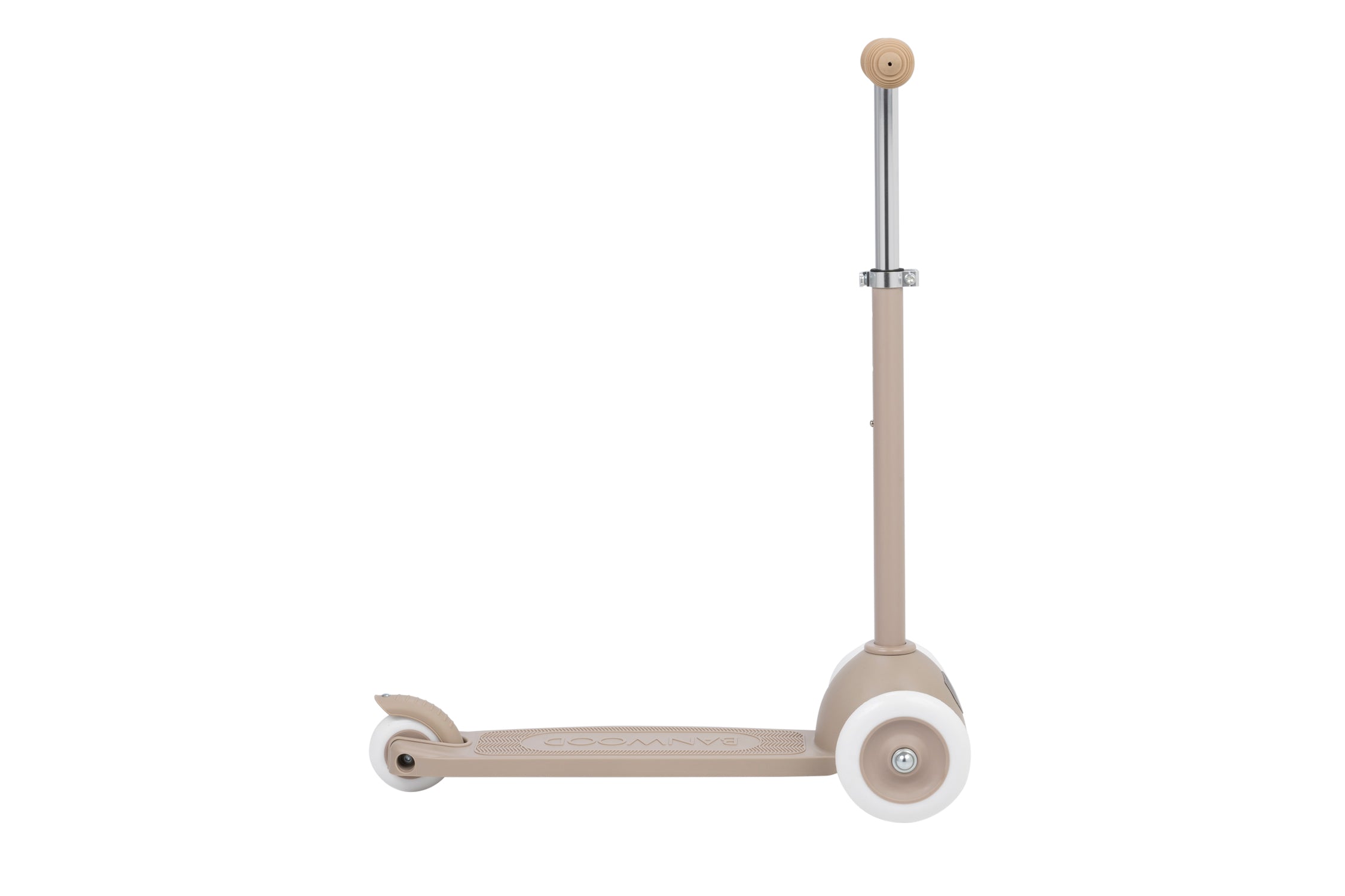 Banwood Eco Scooter Sand — wheels close-up