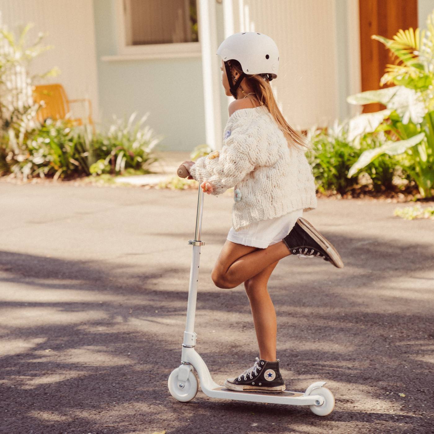Maxi Scooter - White