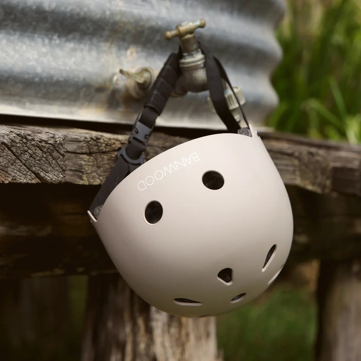 Classic Helmet Banwood - Matte Beige St