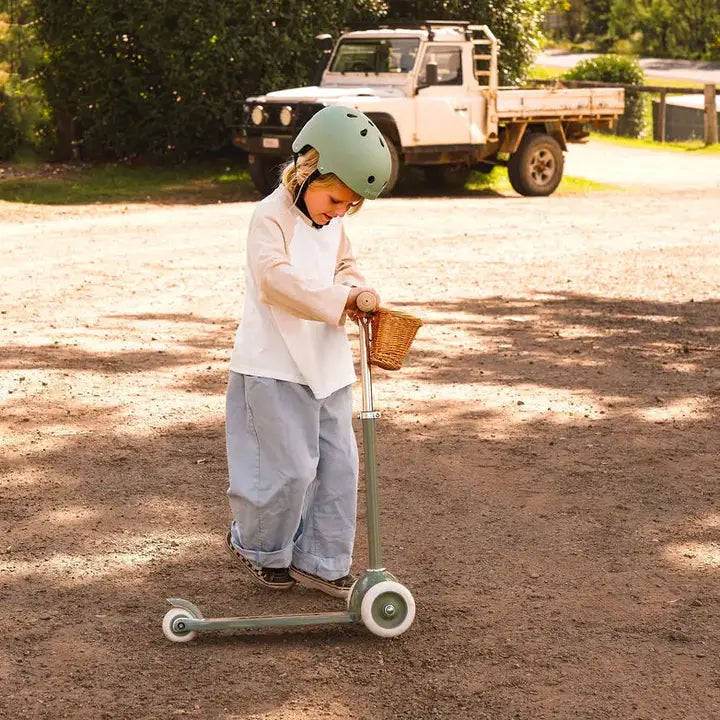BANWOOD 3-WHEEL SCOOTER & HELMET SET - FOREST