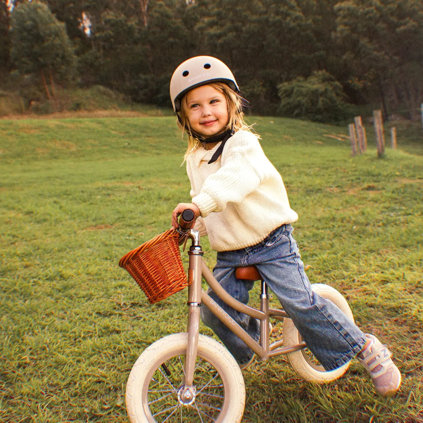 Banwood Classic Bike Helmet (Beige) Banwood Classic Bike Helmet (Beige)